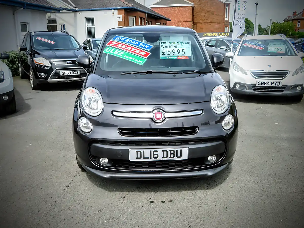 Used 2016 Fiat 500L Lounge Metallic Grey - Interior and Exterior details 10
