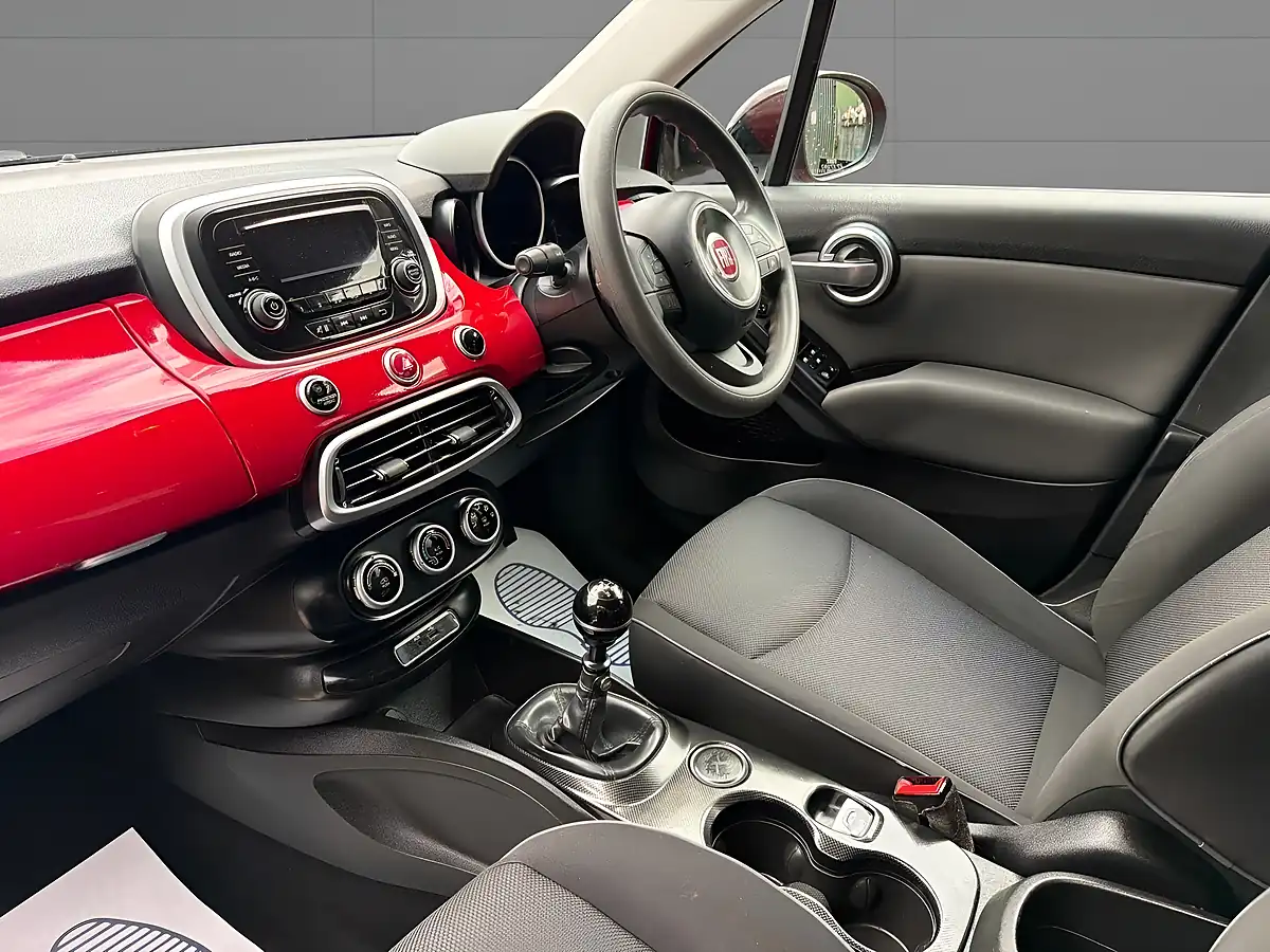 Used 2016 Fiat 500X City Look Pop Red - Interior and Exterior details 13