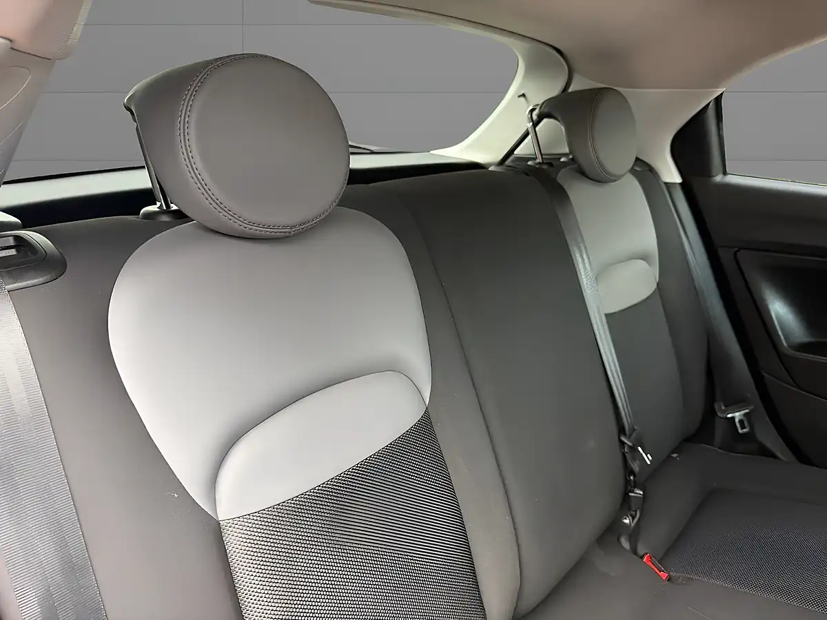 Used 2016 Fiat 500X City Look Pop Red - Interior and Exterior details 15