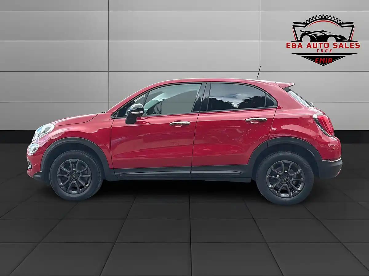 Used 2016 Fiat 500X City Look Pop Red - Interior and Exterior details 4