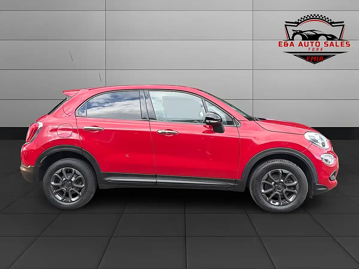 Used 2016 Fiat 500X City Look Pop Red - Interior and Exterior details 8