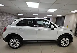 Used 2016 Fiat 500X City Look Pop Star Ice White - Interior and Exterior details 13