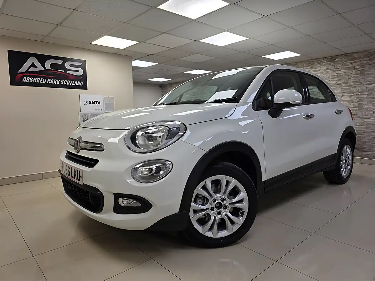 Used 2016 Fiat 500X City Look Pop Star Ice White - Interior and Exterior details 2