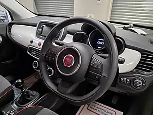 Used 2016 Fiat 500X City Look Pop Star Ice White - Interior and Exterior details 5