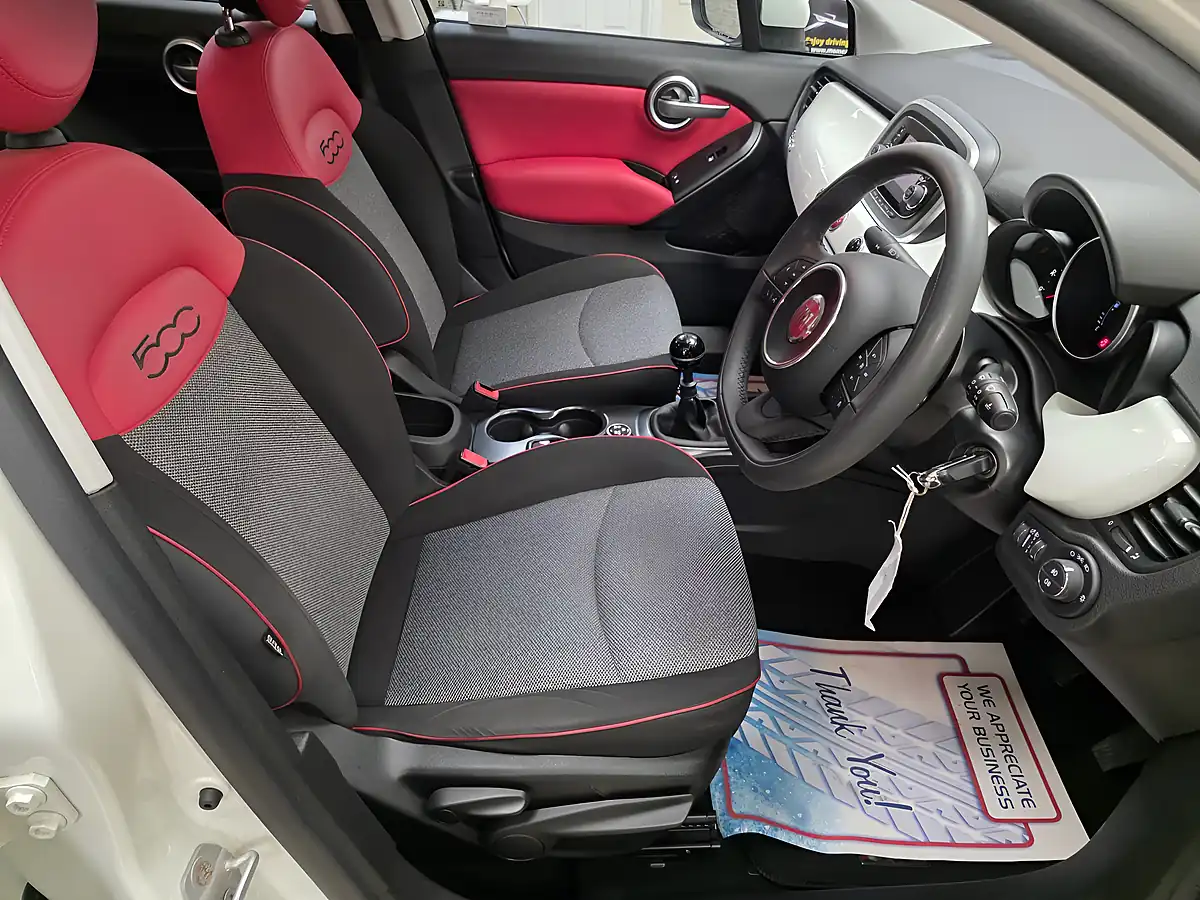 Used 2016 Fiat 500X City Look Pop Star Ice White - Interior and Exterior details 6