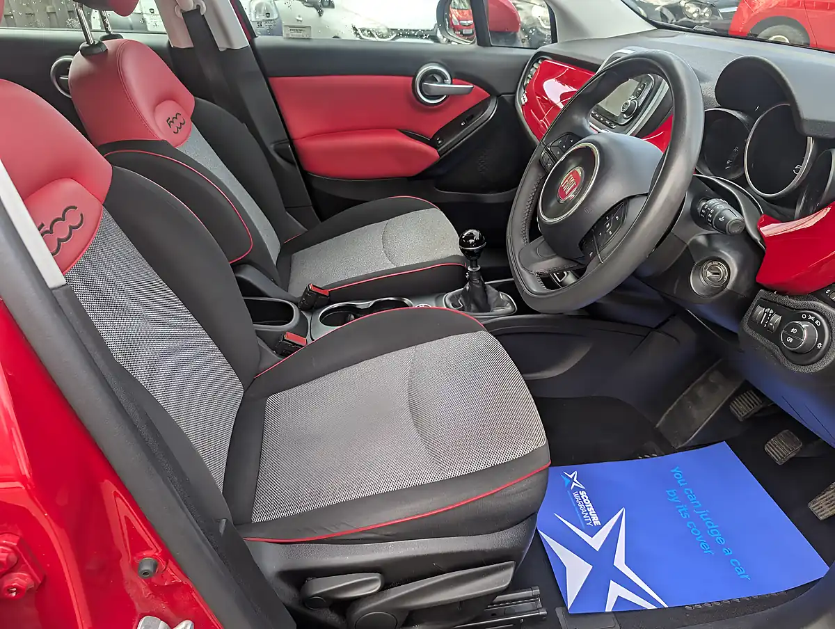 Used 2016 Fiat 500X City Look Pop Star Red - Interior and Exterior details 11