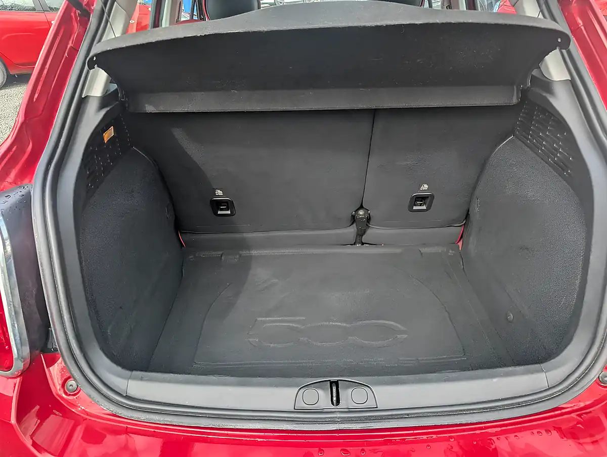Used 2016 Fiat 500X City Look Pop Star Red - Interior and Exterior details 15