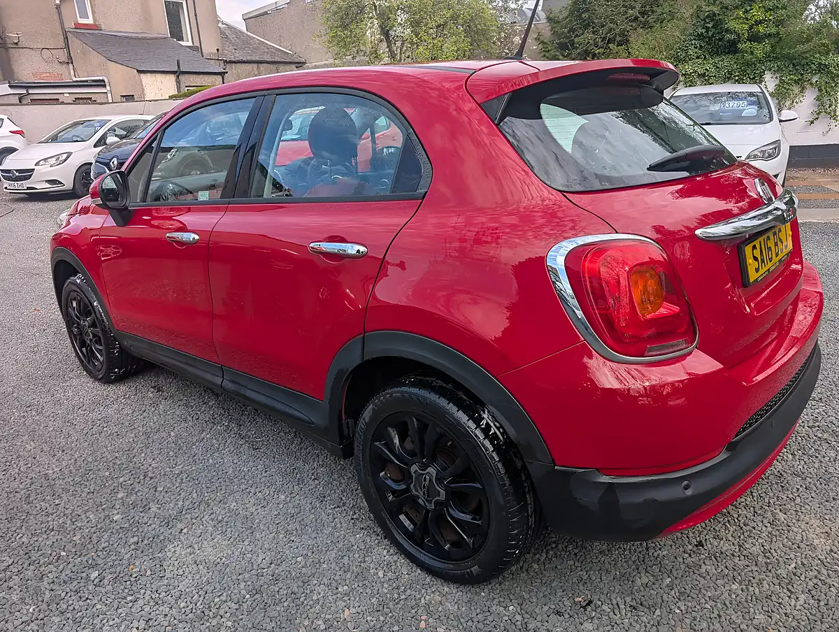 Used 2016 Fiat 500X City Look Pop Star Red - Interior and Exterior details 5
