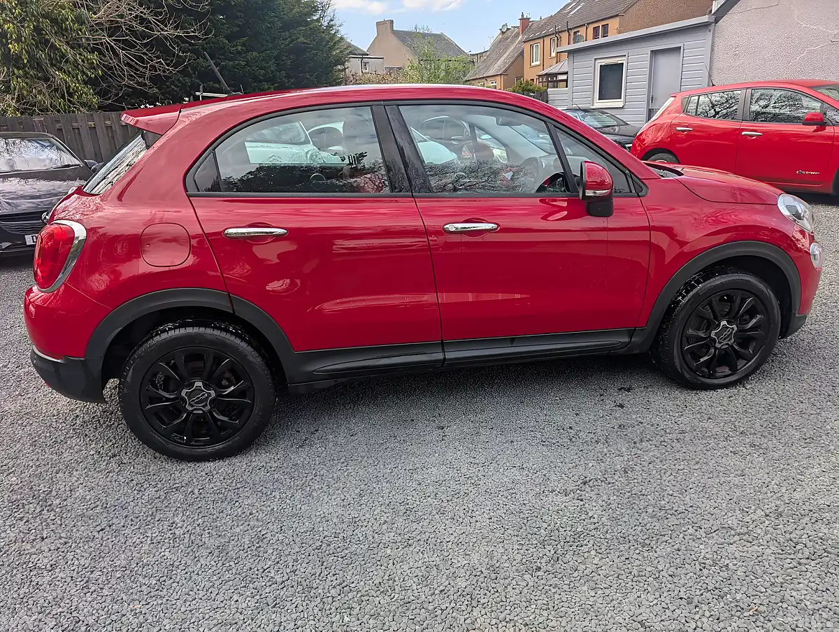 Used 2016 Fiat 500X City Look Pop Star Red - Interior and Exterior details 9