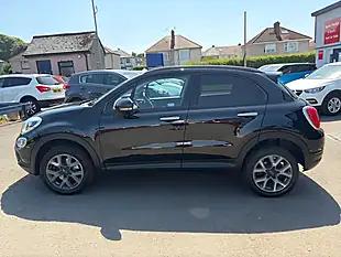 Used 2016 Fiat 500X Cross Black - Interior and Exterior details 14