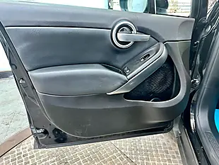 Used 2016 Fiat 500X Cross Black - Interior and Exterior details 16