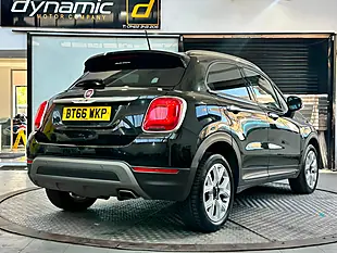 Used 2016 Fiat 500X Cross Black - Interior and Exterior details 4