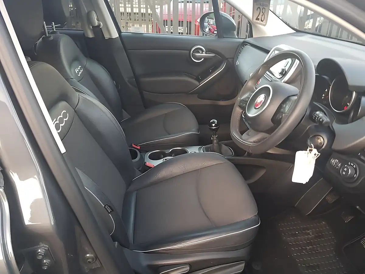 Used 2016 Fiat 500X Cross Grey - Interior and Exterior details 12