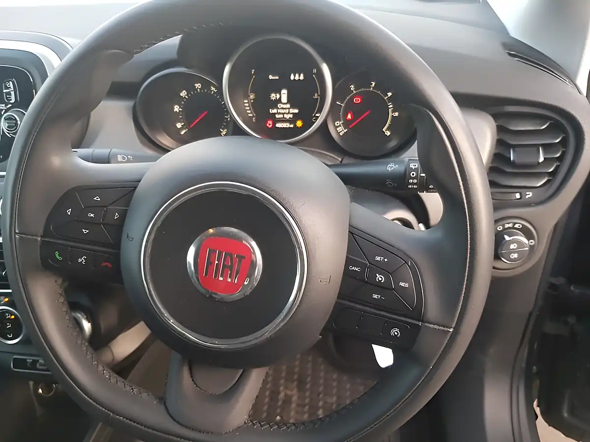 Used 2016 Fiat 500X Cross Grey - Interior and Exterior details 13