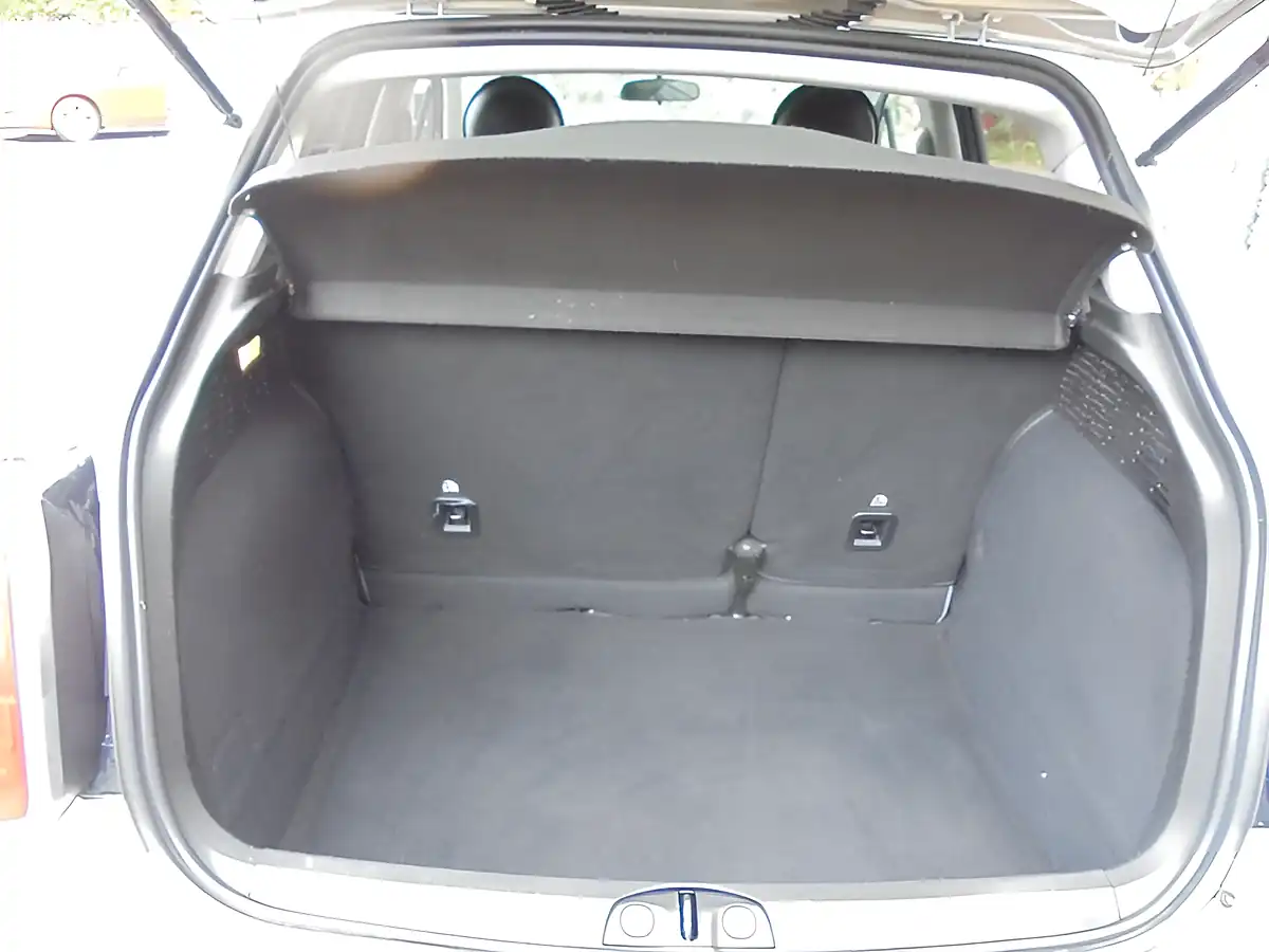 Used 2016 Fiat 500X Cross Grey - Interior and Exterior details 10