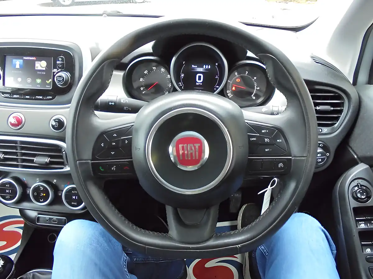Used 2016 Fiat 500X Cross Grey - Interior and Exterior details 13
