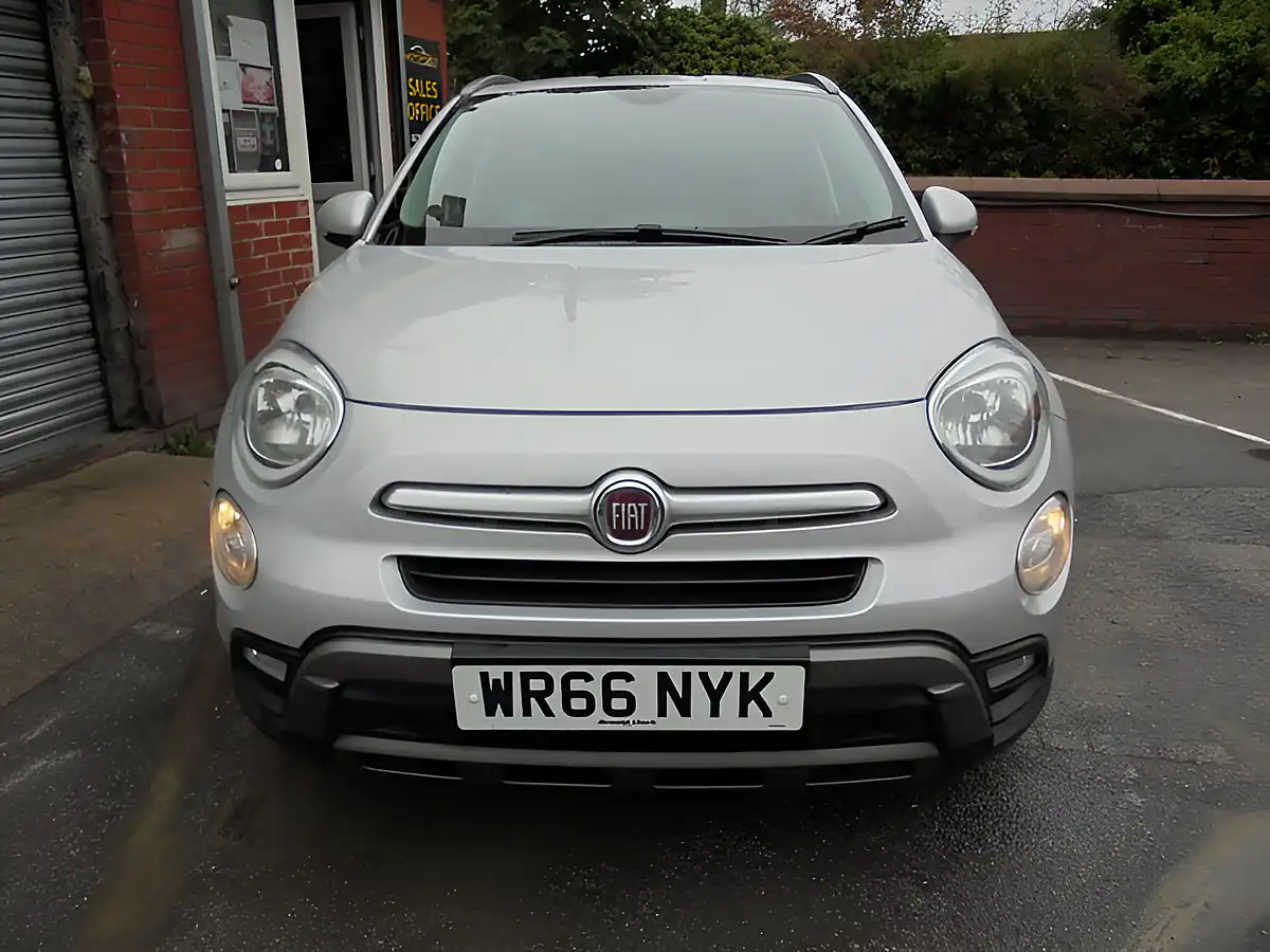 Used 2016 Fiat 500X Cross Grey - Interior and Exterior details 3