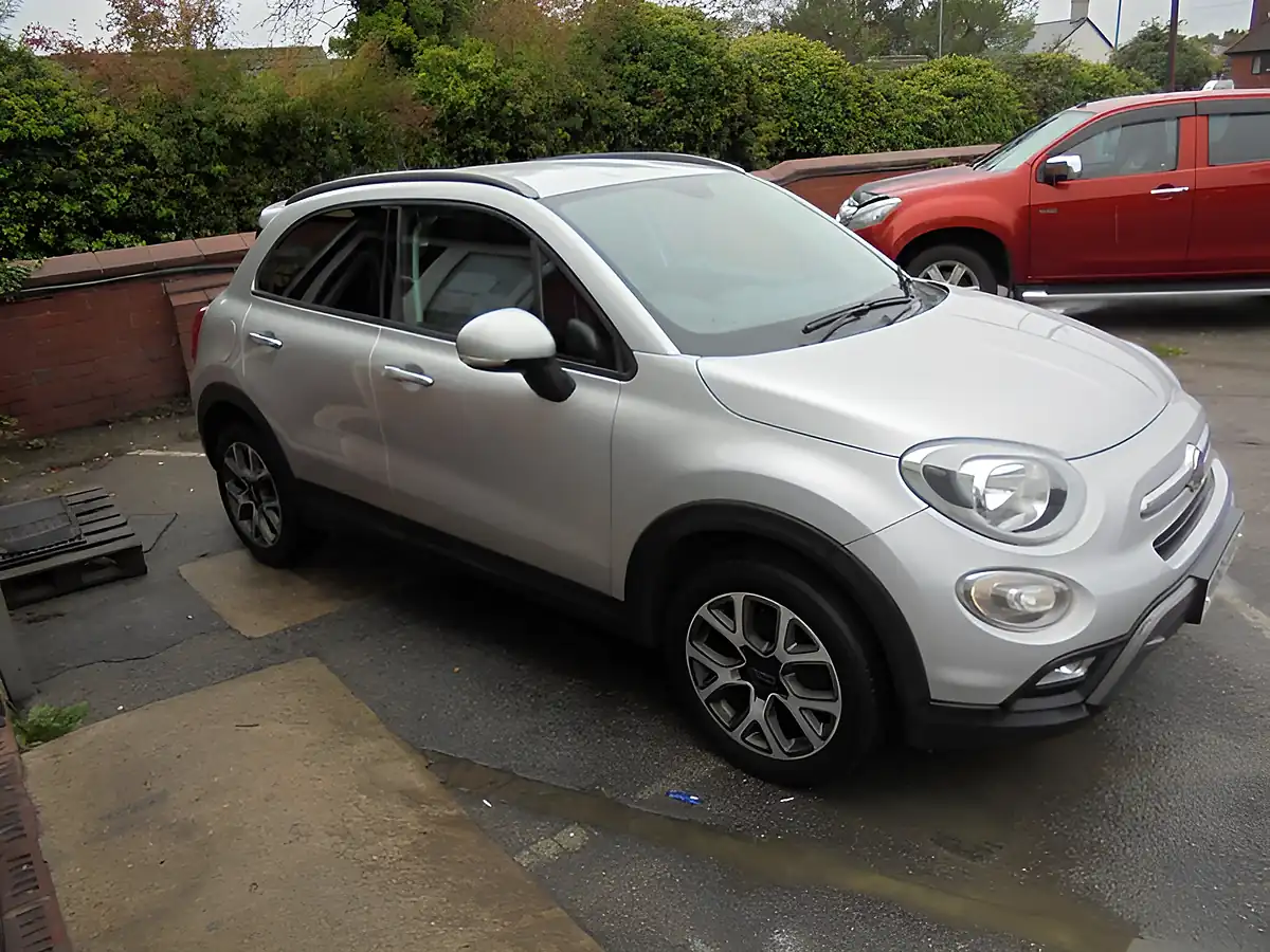 Used 2016 Fiat 500X Cross Grey - Interior and Exterior details 5