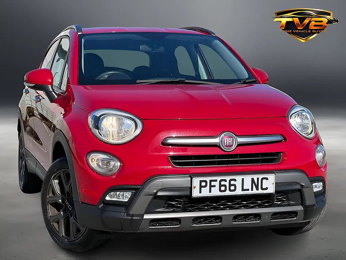 Used 2016 Fiat 500X Cross Passione Red - Front View