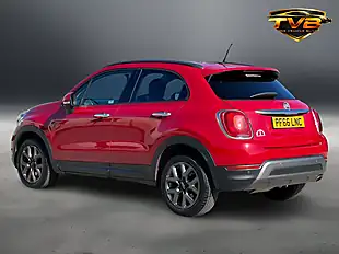 Used 2016 Fiat 500X Cross Passione Red - Interior and Exterior details 11
