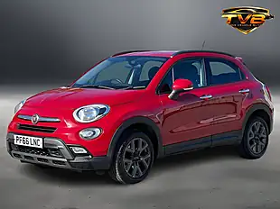Used 2016 Fiat 500X Cross Passione Red - Interior and Exterior details 16