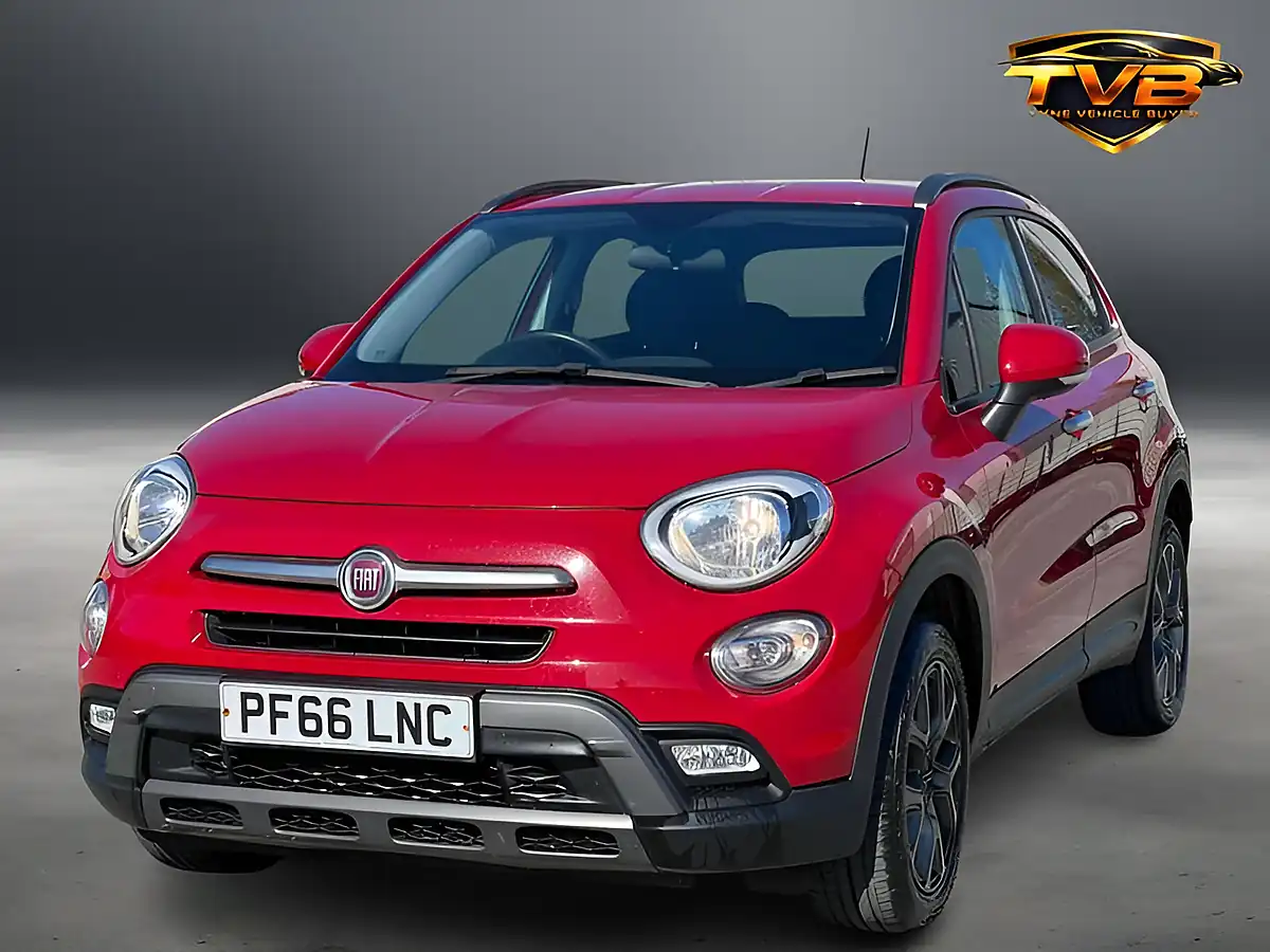 Used 2016 Fiat 500X Cross Passione Red - Interior and Exterior details 17