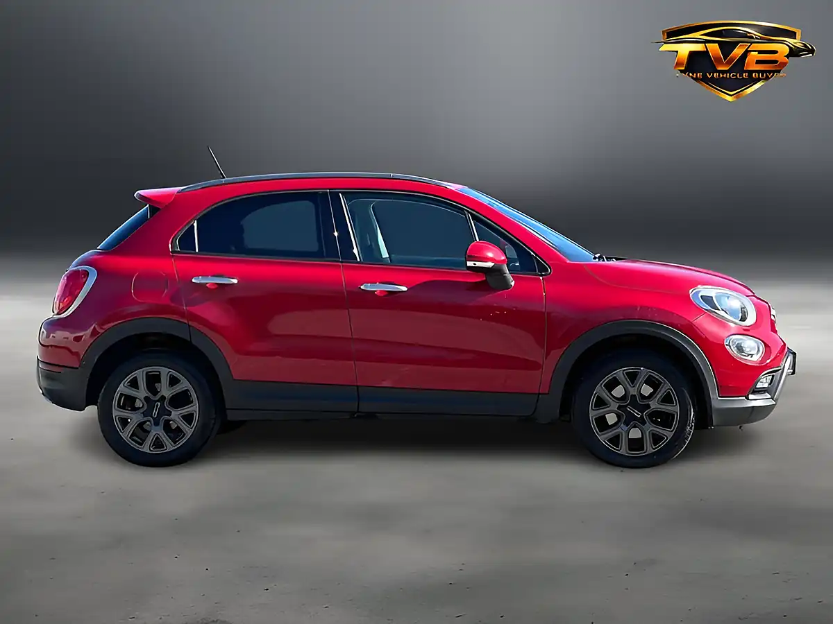 Used 2016 Fiat 500X Cross Passione Red - Interior and Exterior details 4
