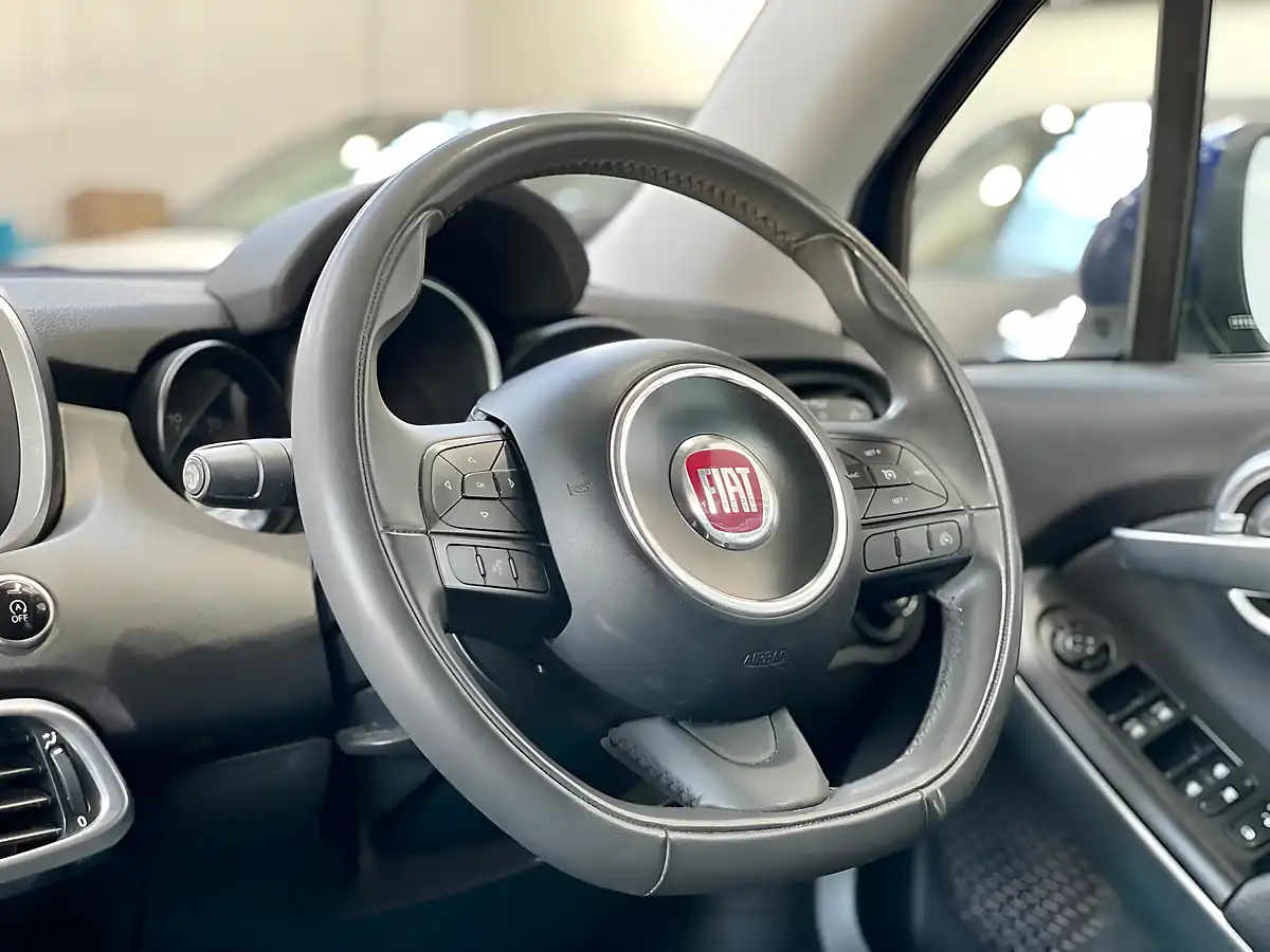 Used 2016 Fiat 500X Cross Plus Blue - Interior and Exterior details 16