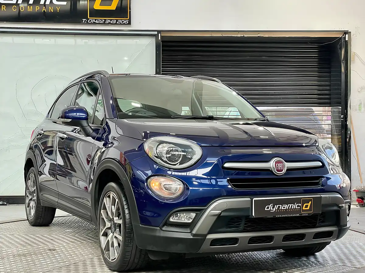 Used 2016 Fiat 500X Cross Plus Blue - Interior and Exterior details 2