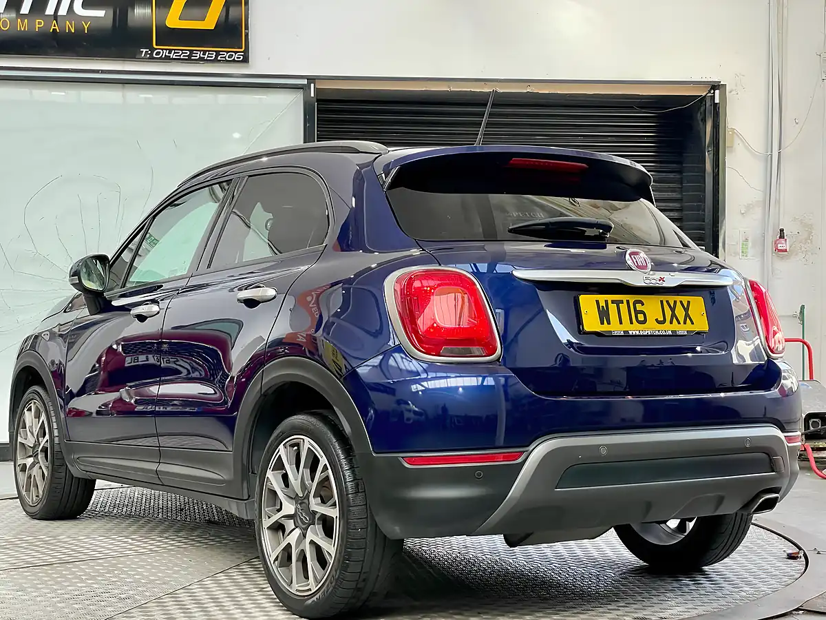Used 2016 Fiat 500X Cross Plus Blue - Interior and Exterior details 5
