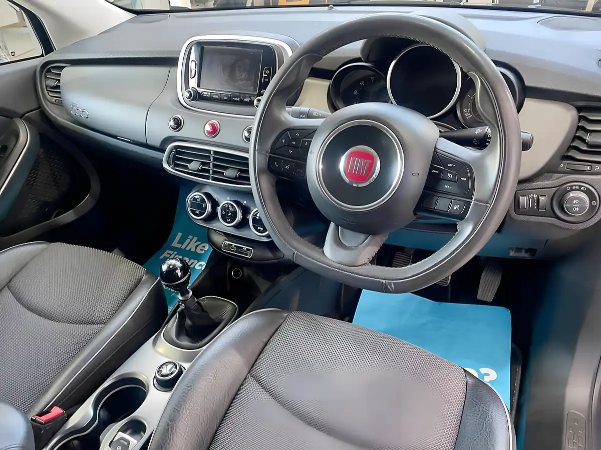 Used 2016 Fiat 500X Cross Plus Blue - Interior and Exterior details 6