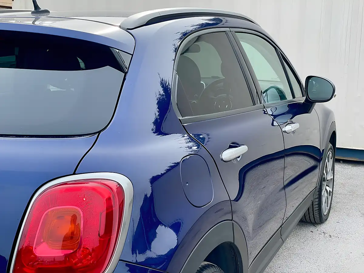 Used 2016 Fiat 500X Cross Plus Blue - Interior and Exterior details 10