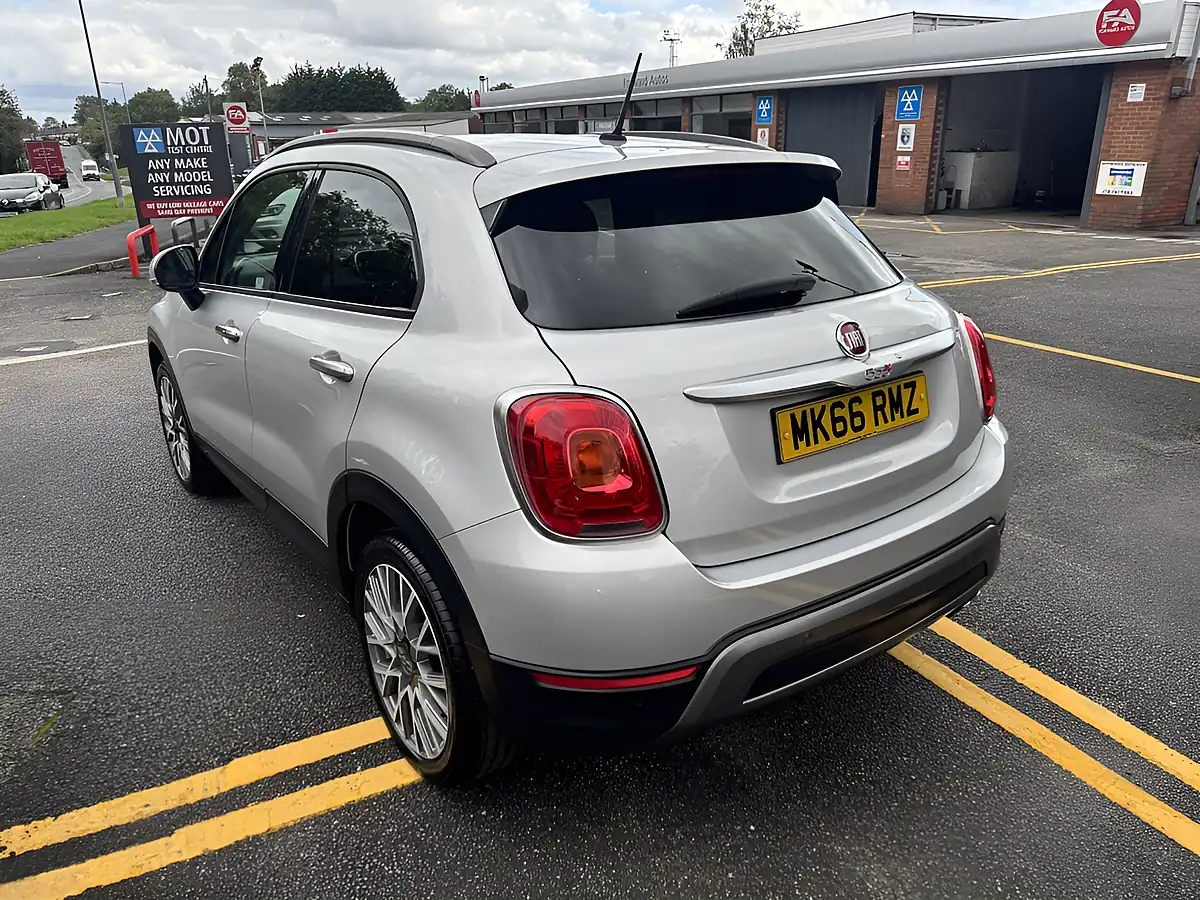Used 2016 Fiat 500X Cross Plus Grey - Interior and Exterior details 5