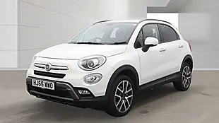 Used 2016 Fiat 500X Cross Plus Ice White - Interior and Exterior details 2