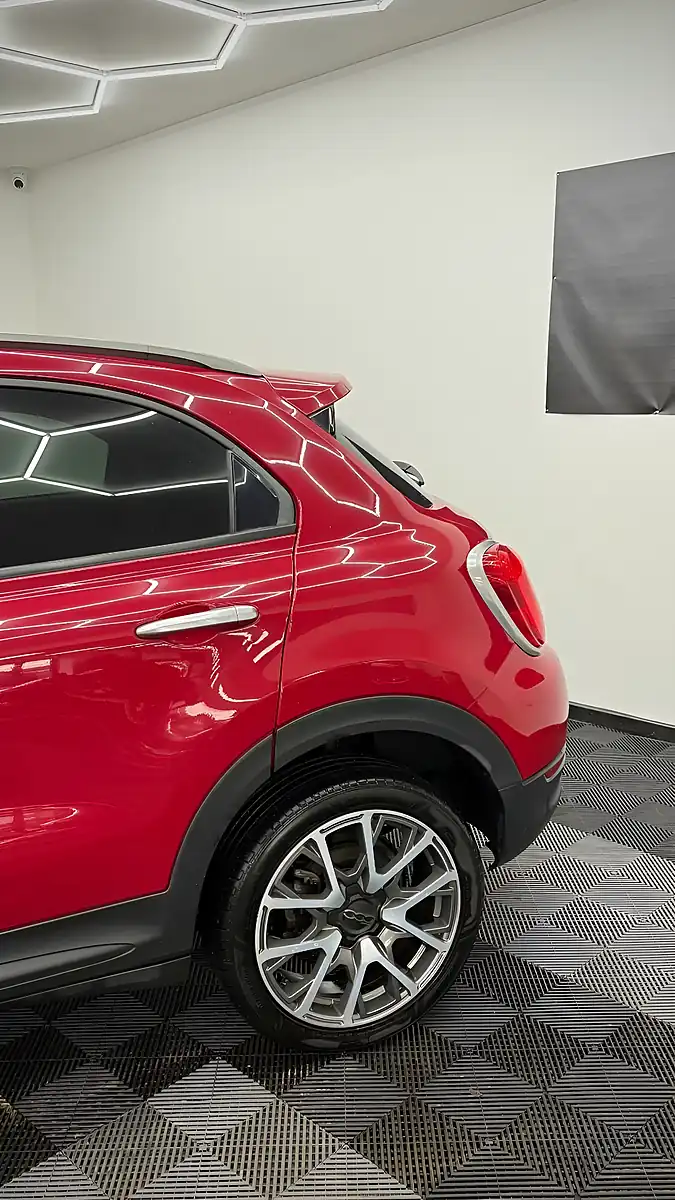 Used 2016 Fiat 500X Cross Plus Red - Interior and Exterior details 7