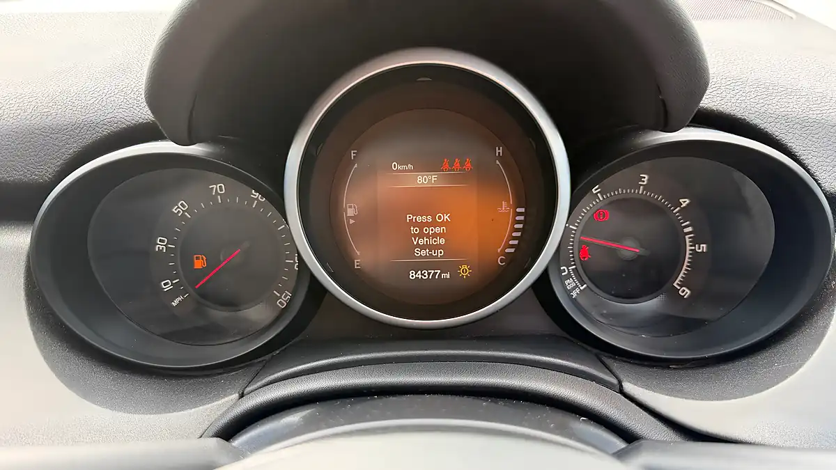 Used 2016 Fiat 500X Cross Plus Venezia Blue - Interior and Exterior details 10