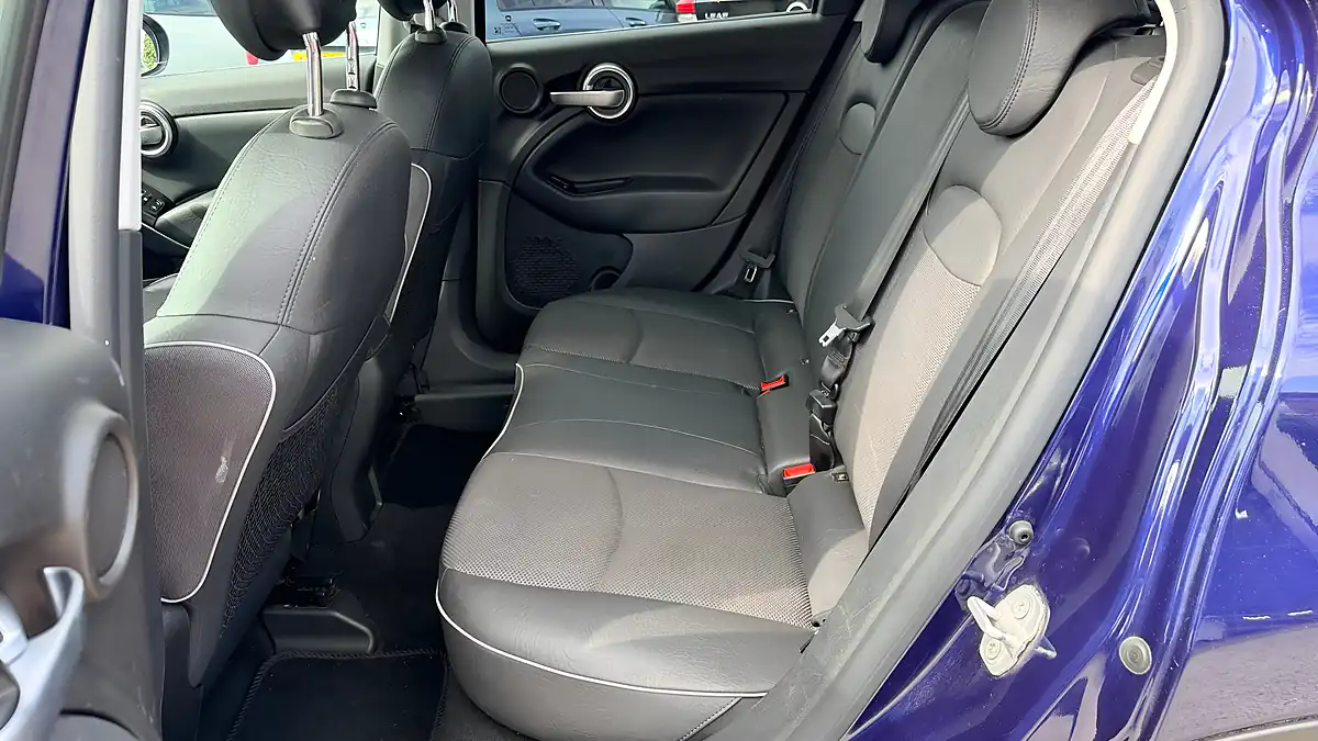 Used 2016 Fiat 500X Cross Plus Venezia Blue - Interior and Exterior details 12