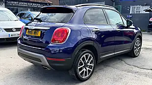 Used 2016 Fiat 500X Cross Plus Venezia Blue - Interior and Exterior details 3
