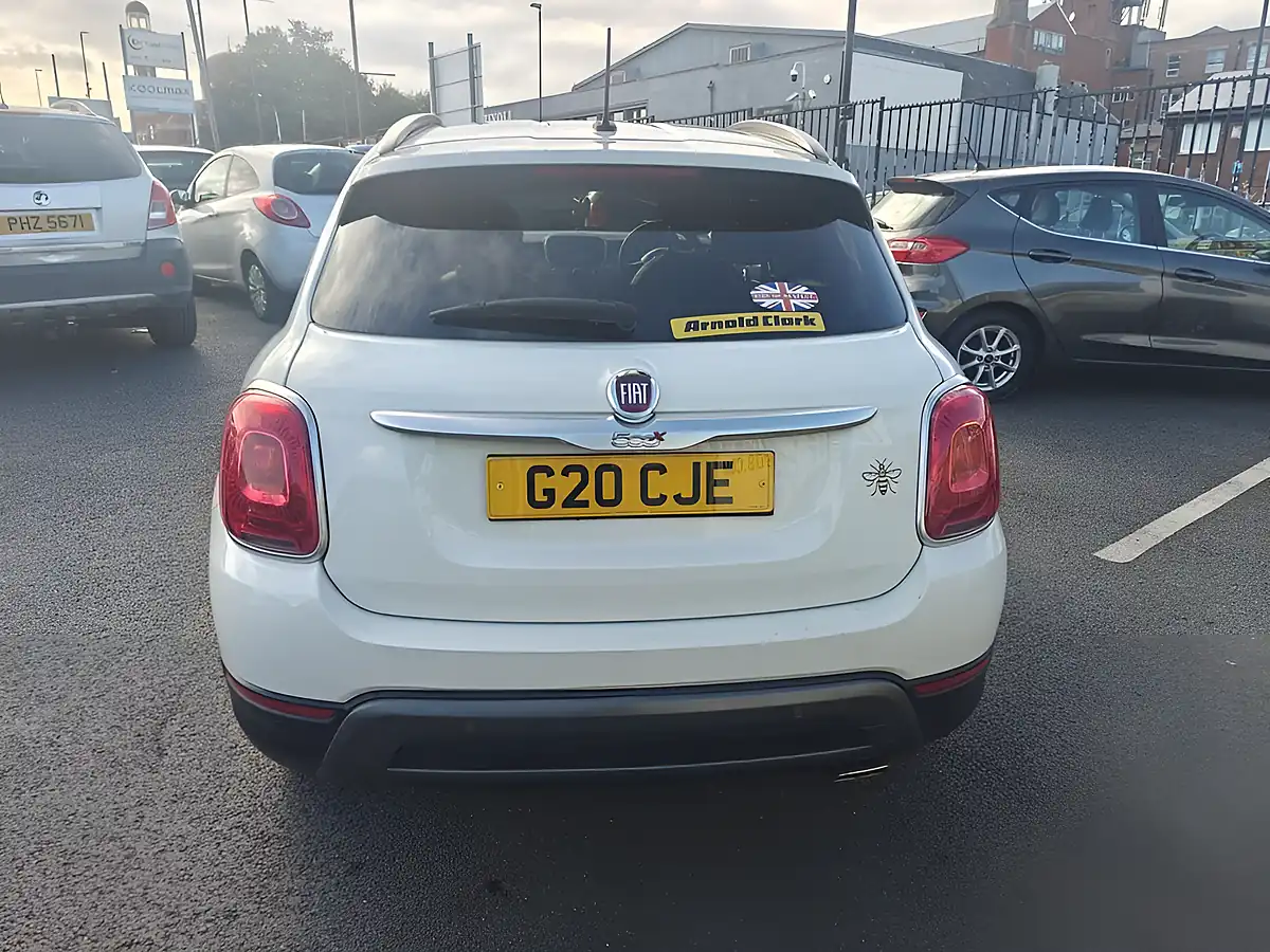 Used 2016 Fiat 500X Cross White - Interior and Exterior details 14