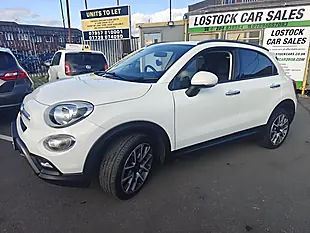 Used 2016 Fiat 500X Cross White - Interior and Exterior details 16
