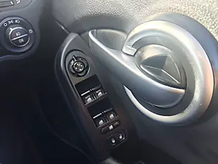 Used 2016 Fiat 500X Cross White - Interior and Exterior details 8