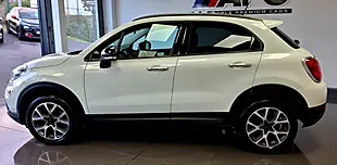 Used 2016 Fiat 500X Cross White - Interior and Exterior details 2