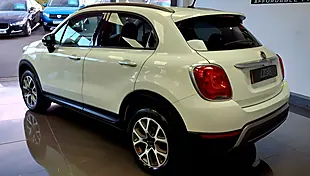 Used 2016 Fiat 500X Cross White - Interior and Exterior details 4