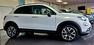 Used 2016 Fiat 500X Cross White - Interior and Exterior details 7