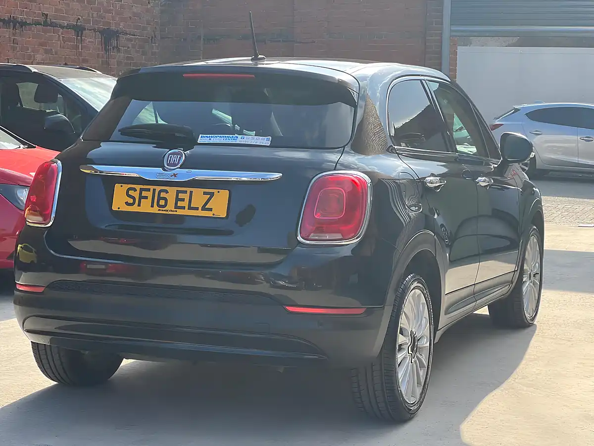 Used 2016 Fiat 500X Lounge Black - Interior and Exterior details 9
