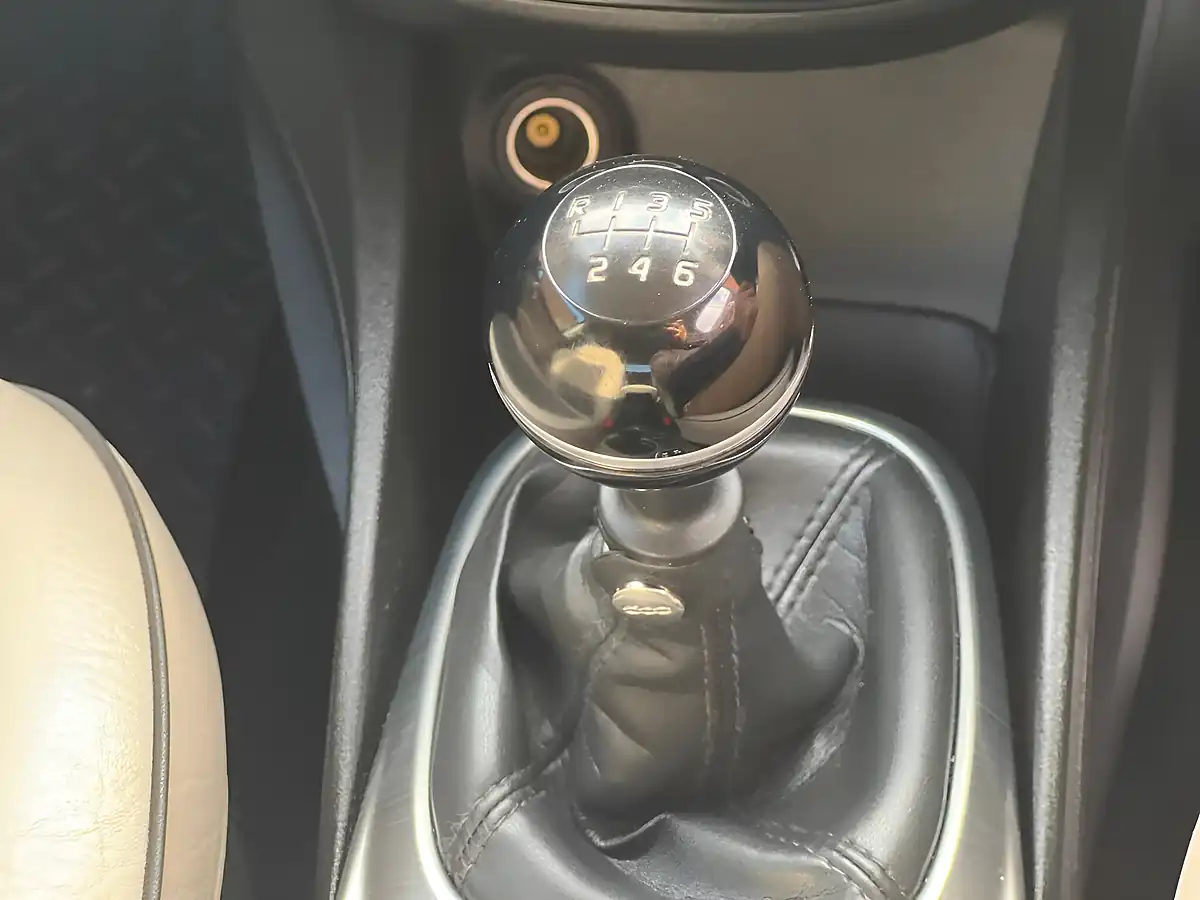 Used 2016 Fiat 500X Lounge Black - Interior and Exterior details 10