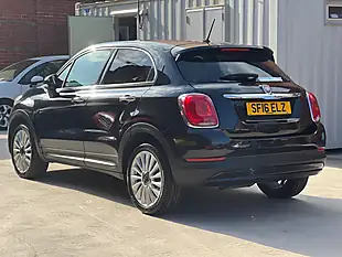 Used 2016 Fiat 500X Lounge Black - Interior and Exterior details 3