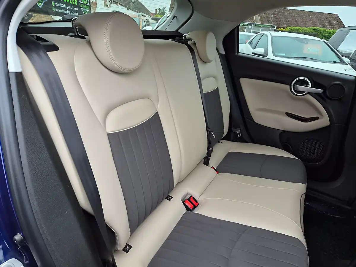Used 2016 Fiat 500x Lounge Blue - Interior and Exterior details 11