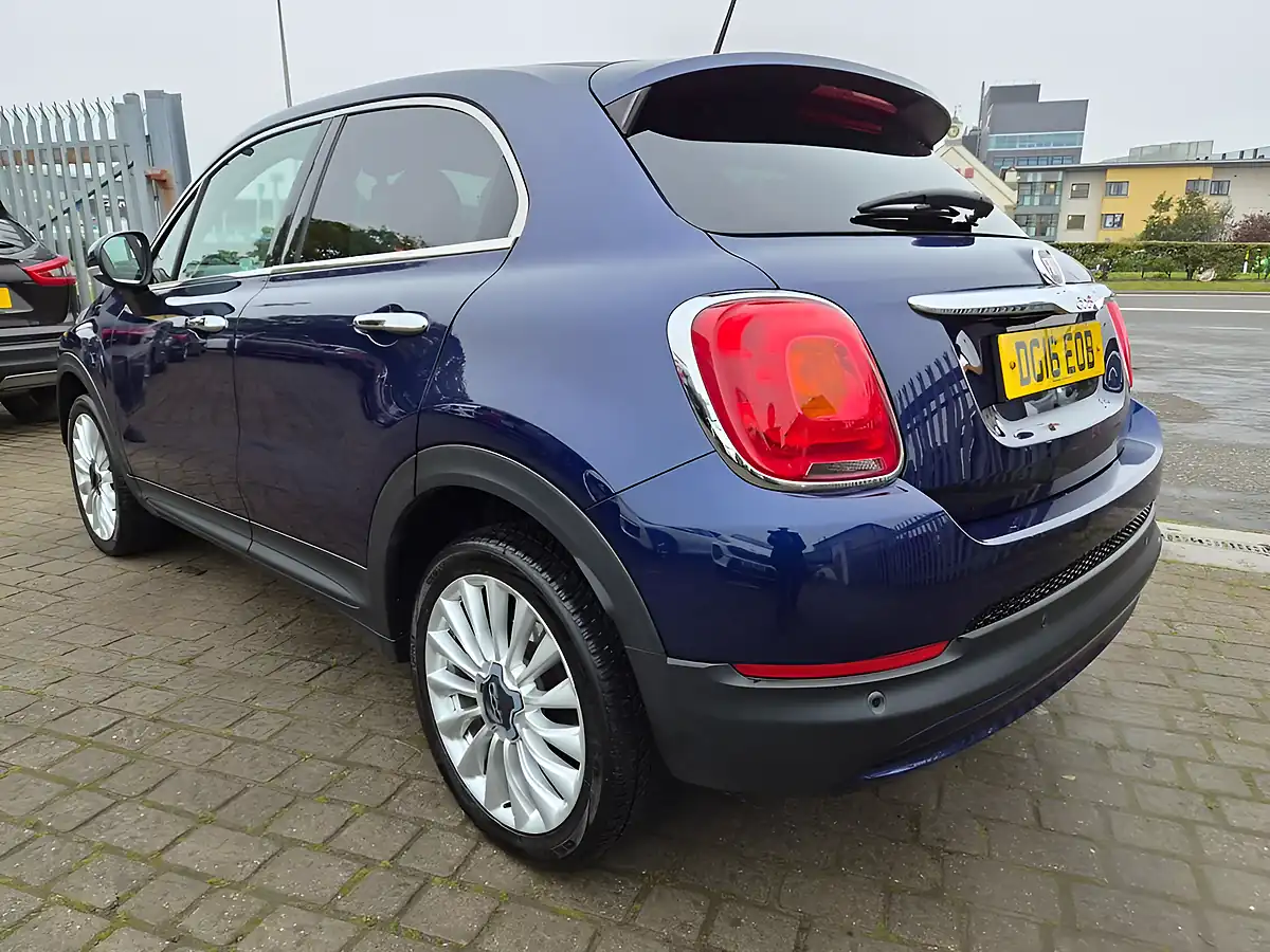 Used 2016 Fiat 500x Lounge Blue - Interior and Exterior details 4