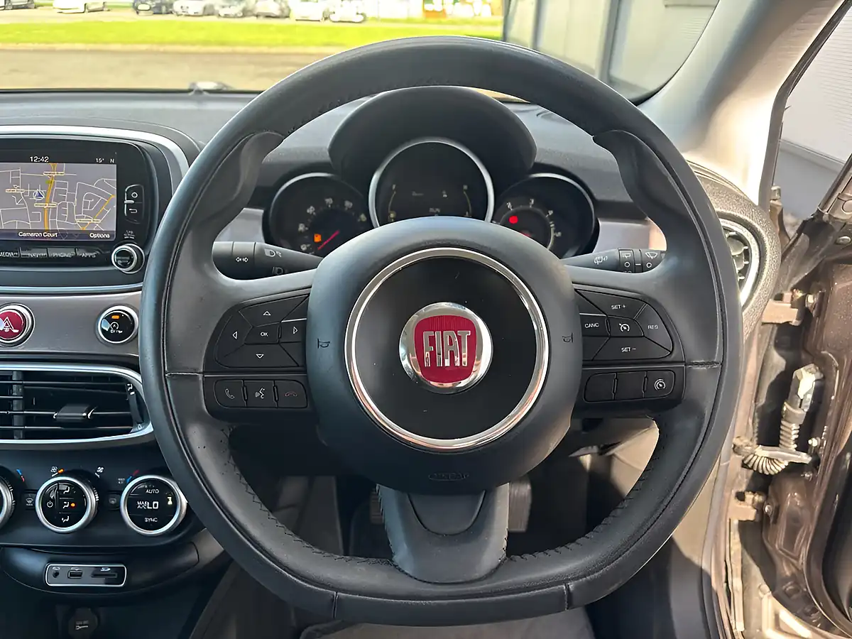 Used 2016 Fiat 500X Lounge Bronze - Interior and Exterior details 11